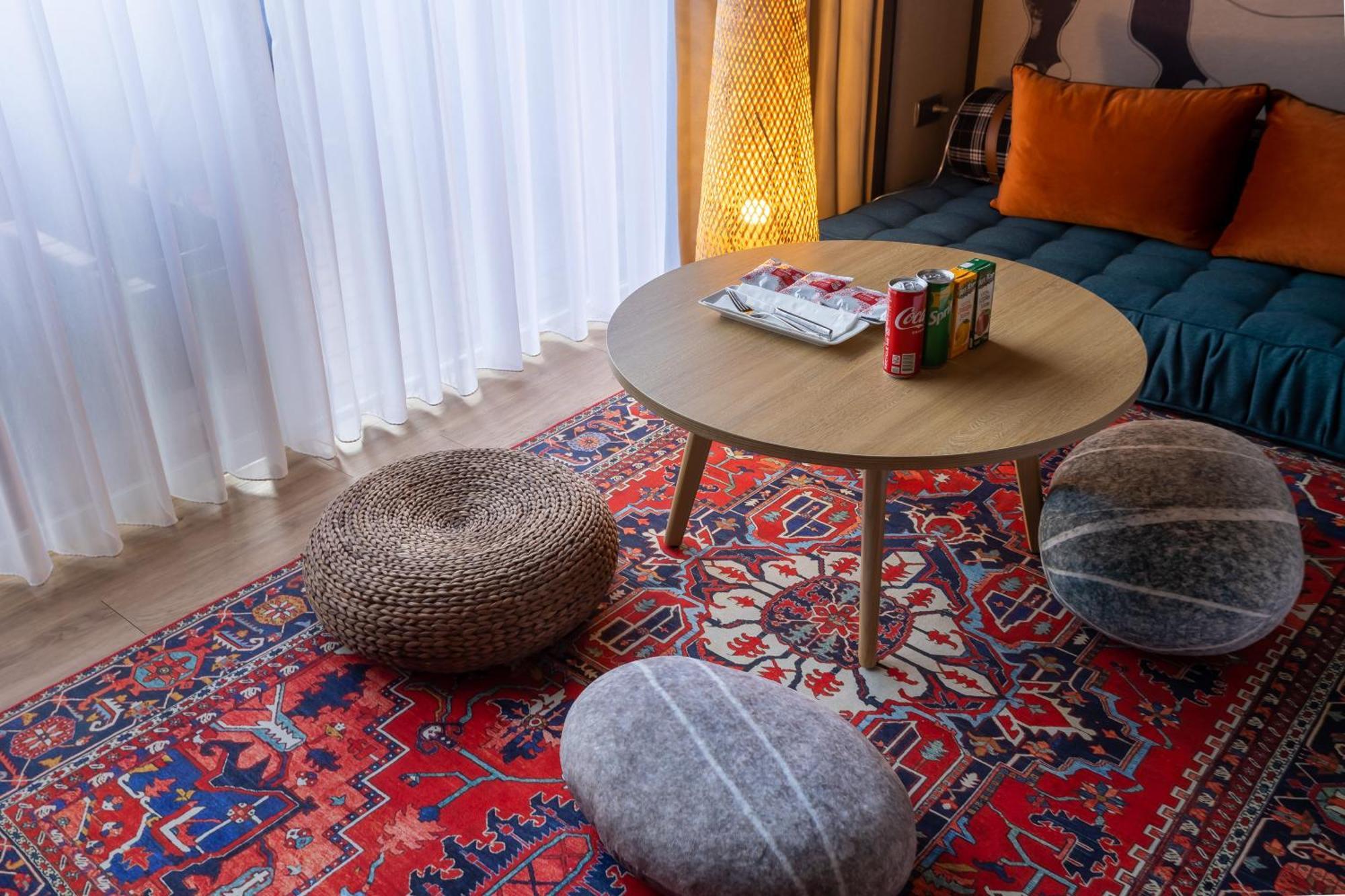 Hualien Farglory Hotel Yanliau Luaran gambar A carpet in a living room