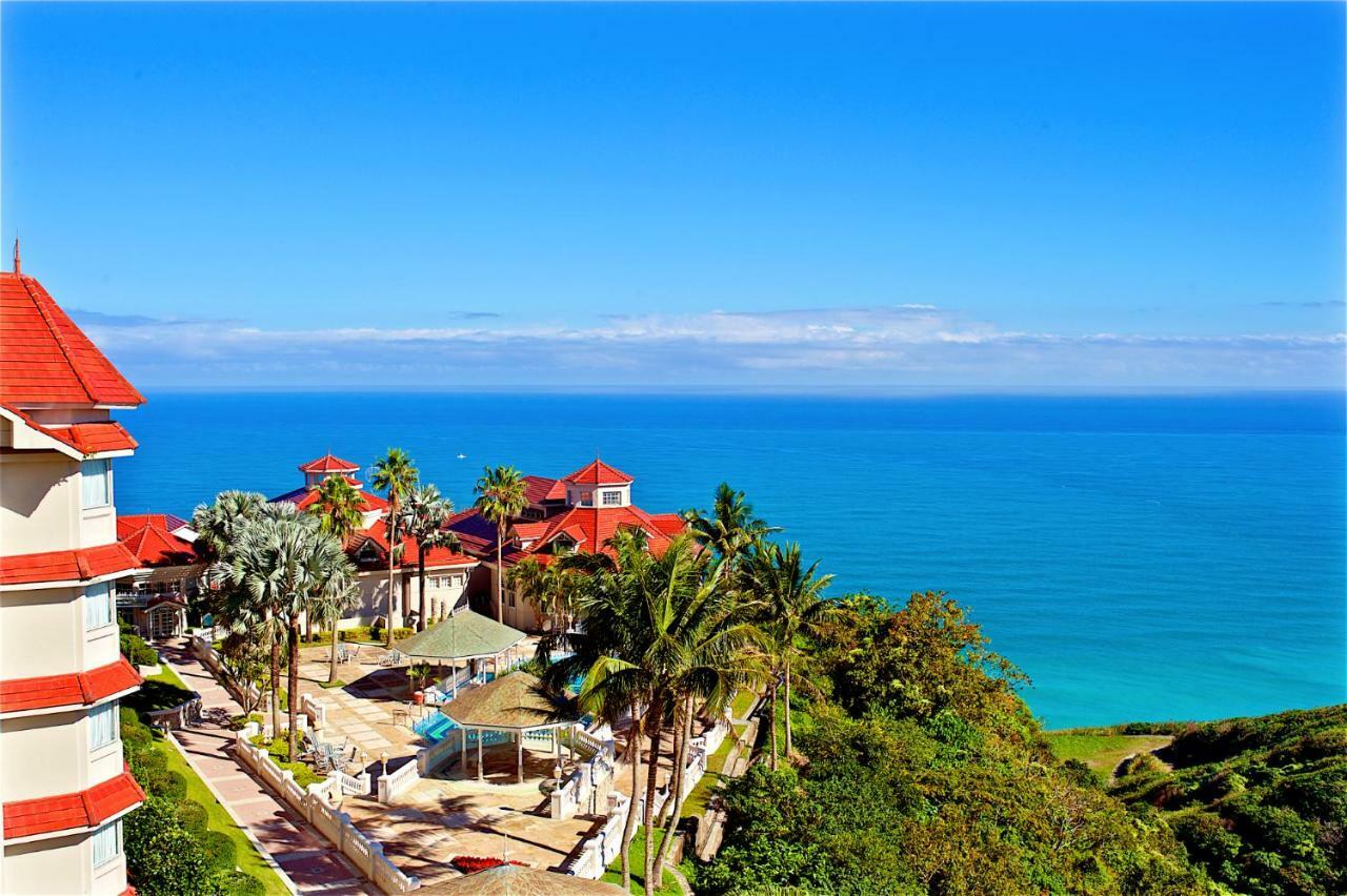 Hualien Farglory Hotel Yanliau Luaran gambar View of the ocean from the resort